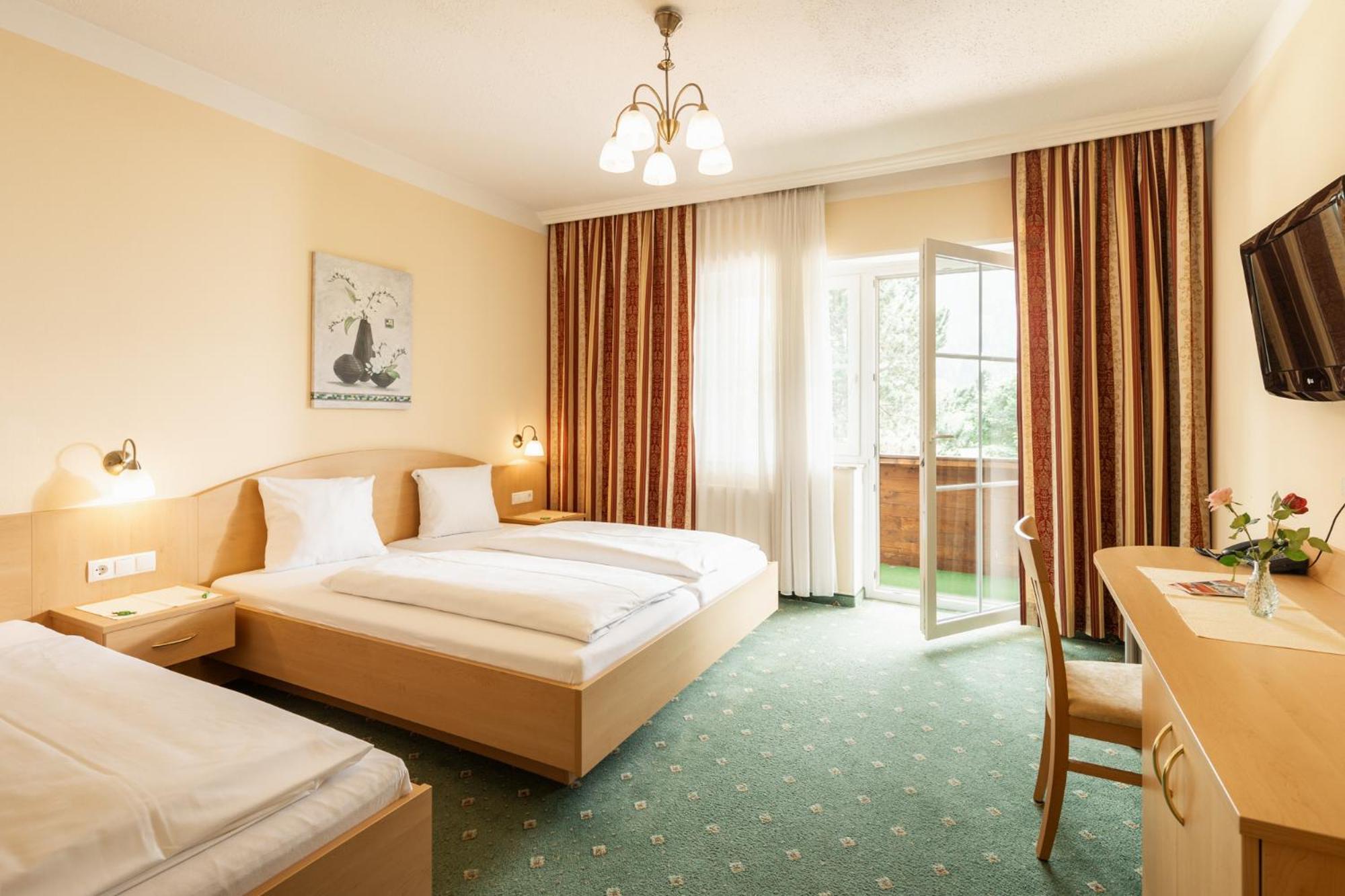 סנט מיכאל אים לונגאו Landhotel Stofflerwirt מראה חיצוני תמונה