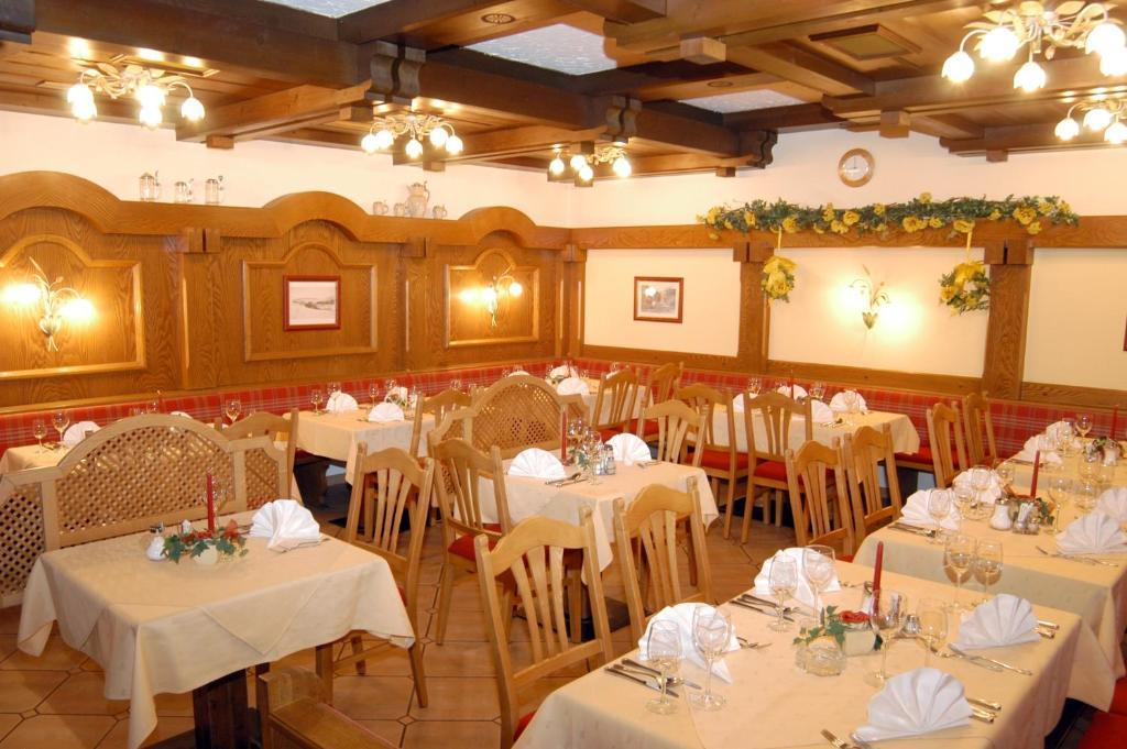 סנט מיכאל אים לונגאו Landhotel Stofflerwirt מראה חיצוני תמונה